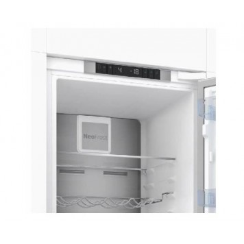 Встраиваемый холодильник Beko BCNA306E2S-2